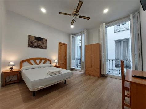 Hostal Miralva from $33. Madrid Hotel Deals & Reviews